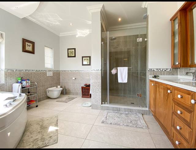 4 BEDROOM HOUSE FOR SALE IN STEYN CITY